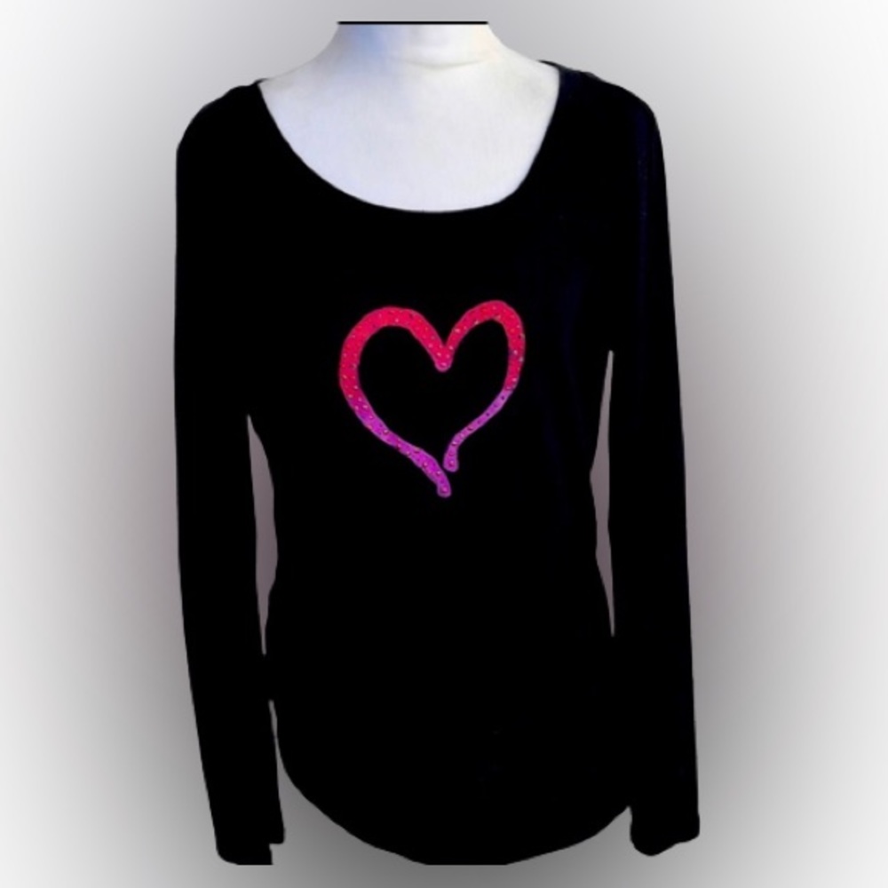 Heart long sleeved top Womens Size Large